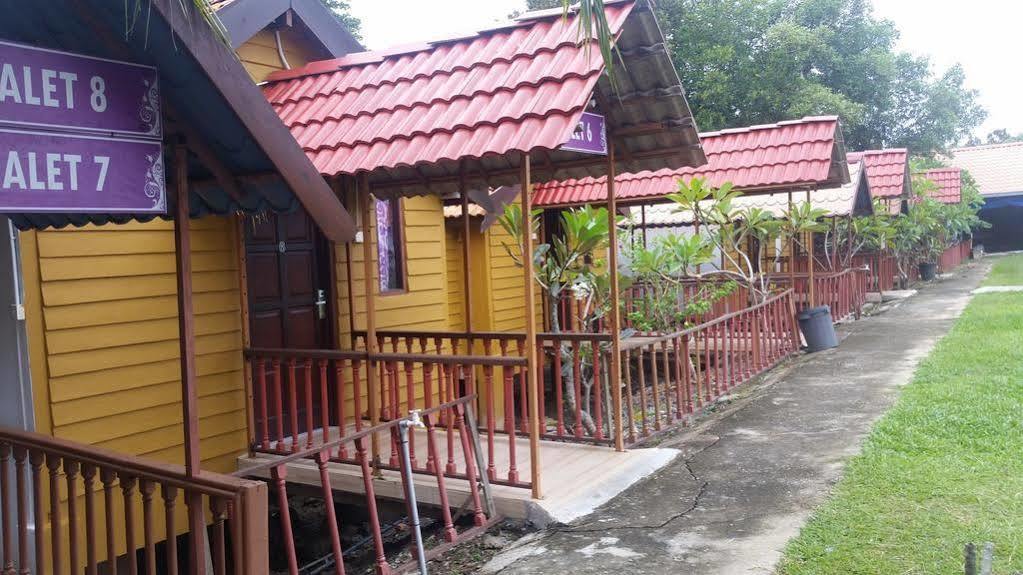 Noor Arfa River Chalet Kuala Terengganu Exterior photo
